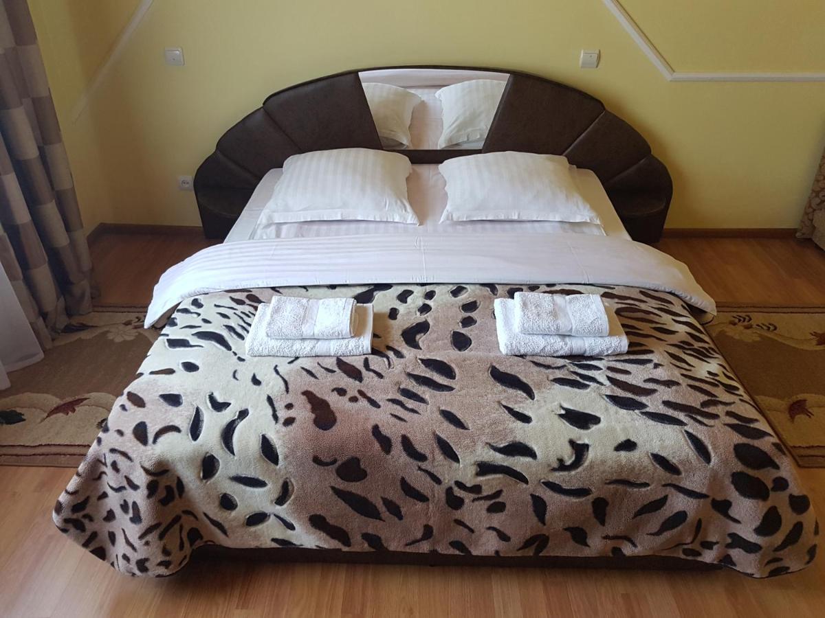 Hotel U Neli à Solochyn Extérieur photo