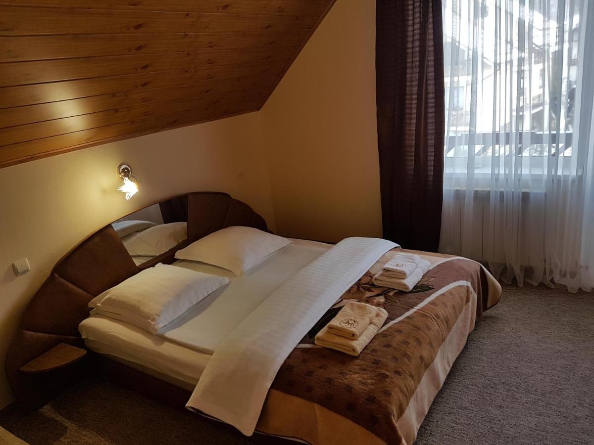 Hotel U Neli à Solochyn Extérieur photo
