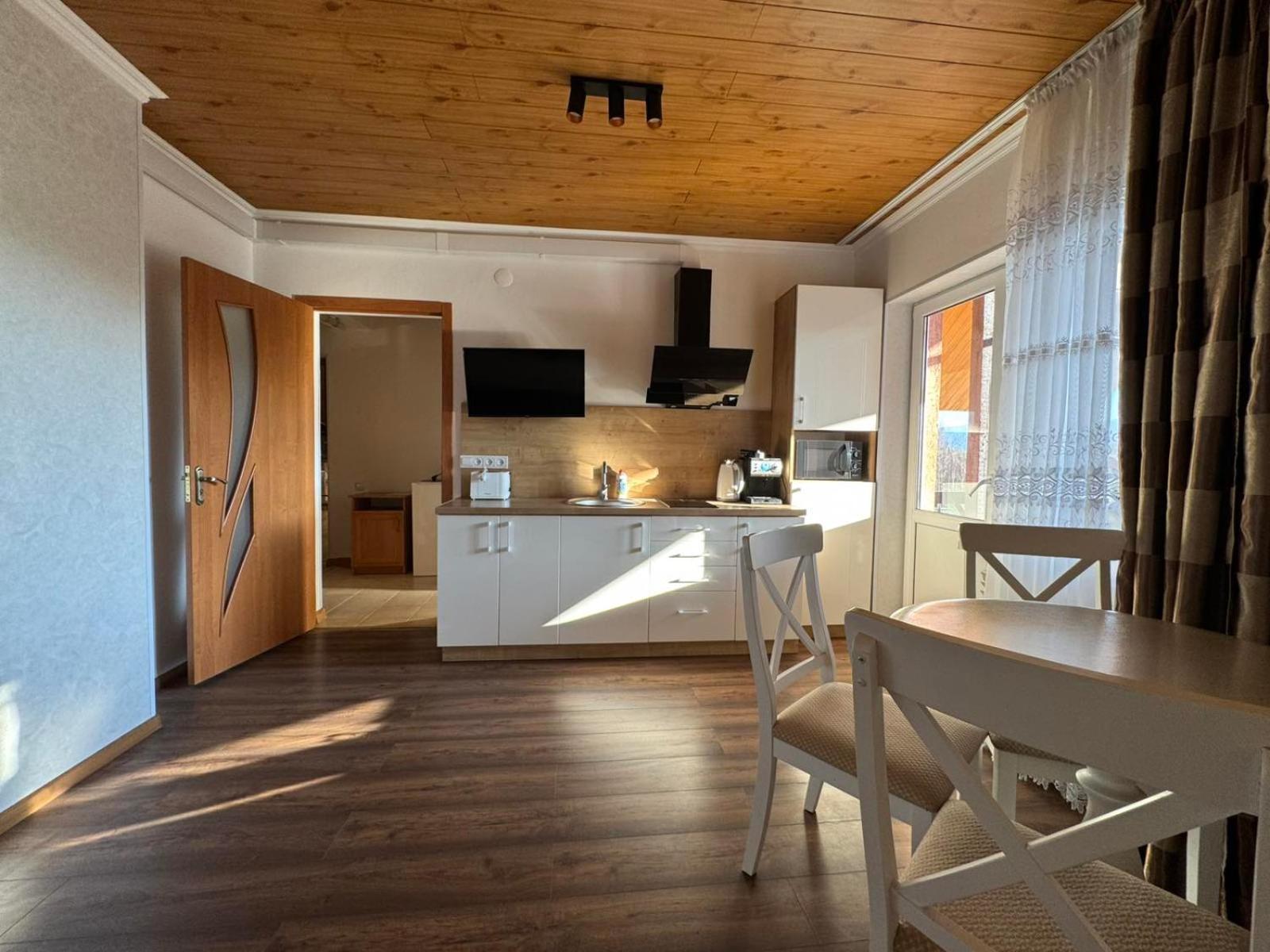 Hotel U Neli à Solochyn Extérieur photo