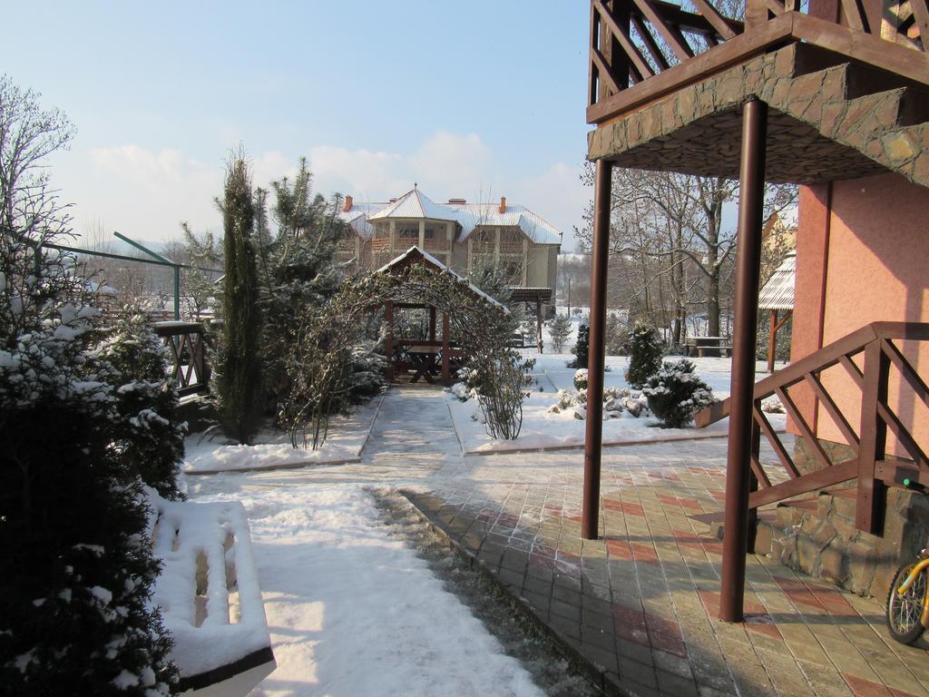 Hotel U Neli à Solochyn Extérieur photo