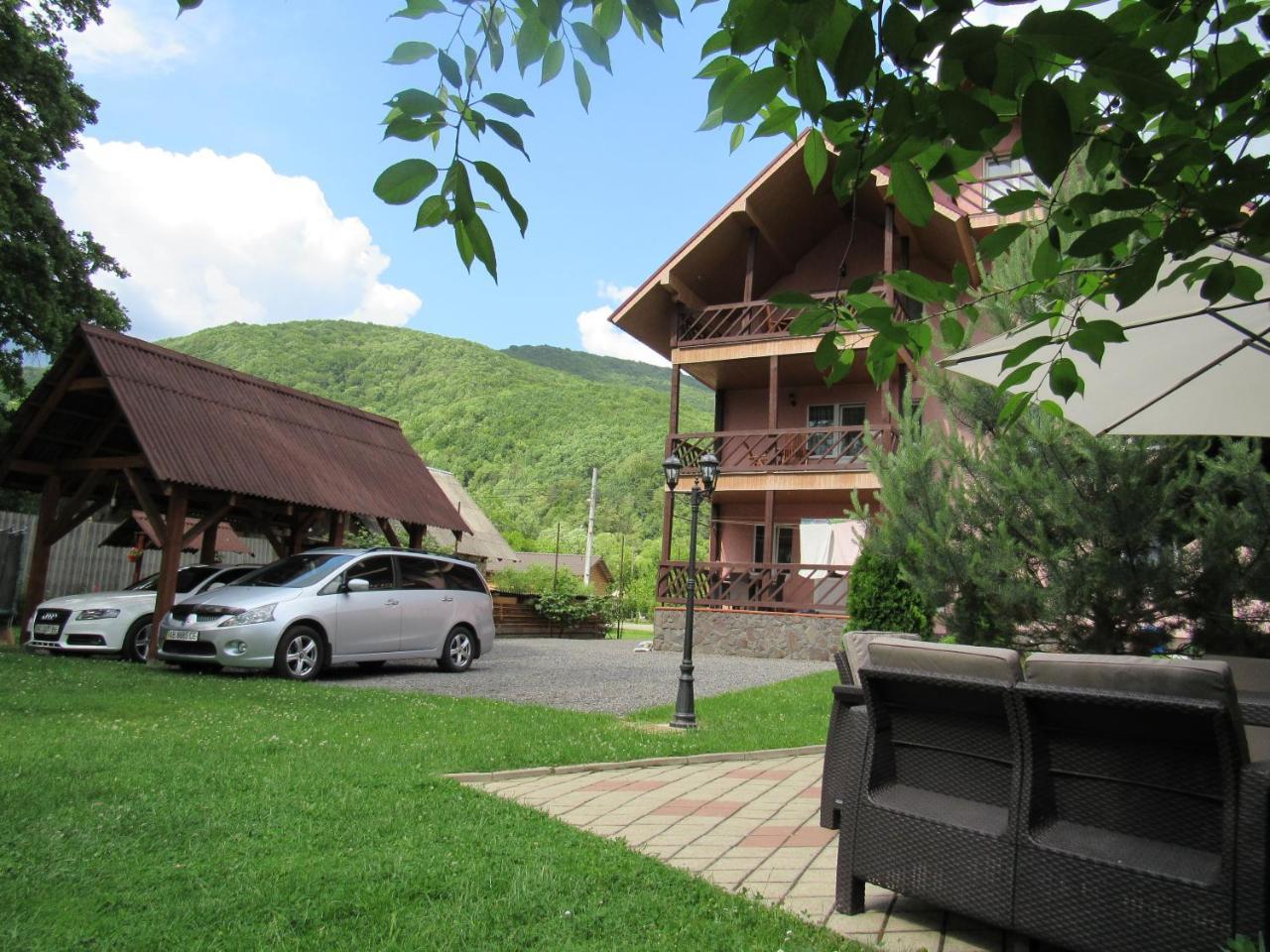 Hotel U Neli à Solochyn Extérieur photo